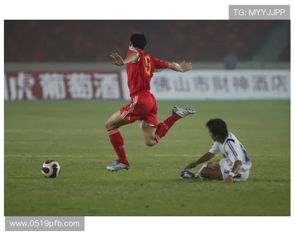 踢足球的明星们究竟有多帅气他们的魅力在哪里吸引了多少粉丝的目光 踢足球的明星们究竟有多帅气他们的魅力在哪里吸引了多少粉丝的目光